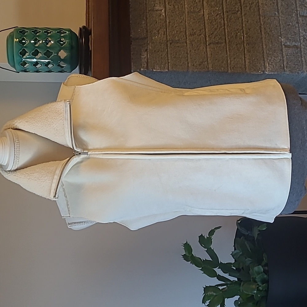 Ralph Lauren Small Petite Off-White Suede and Fleece Full Zipper Front Vest